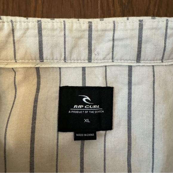 RIP CURL Striped Button Down Collared Short Sleeve Shirt Size XL - Picture 2 of 11